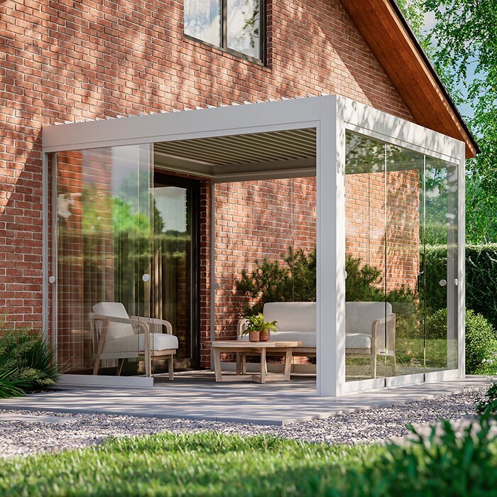 Lyxfönsters väggmonterade pergola med fri passage mellan bostad, möbler och trädgård