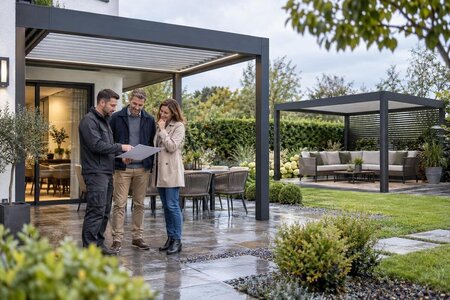 Köpa pergola med montering – så jämför du offerter rättvist