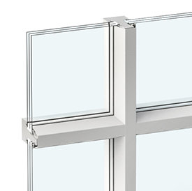 Glasavdelande träspröjsar med aluminium